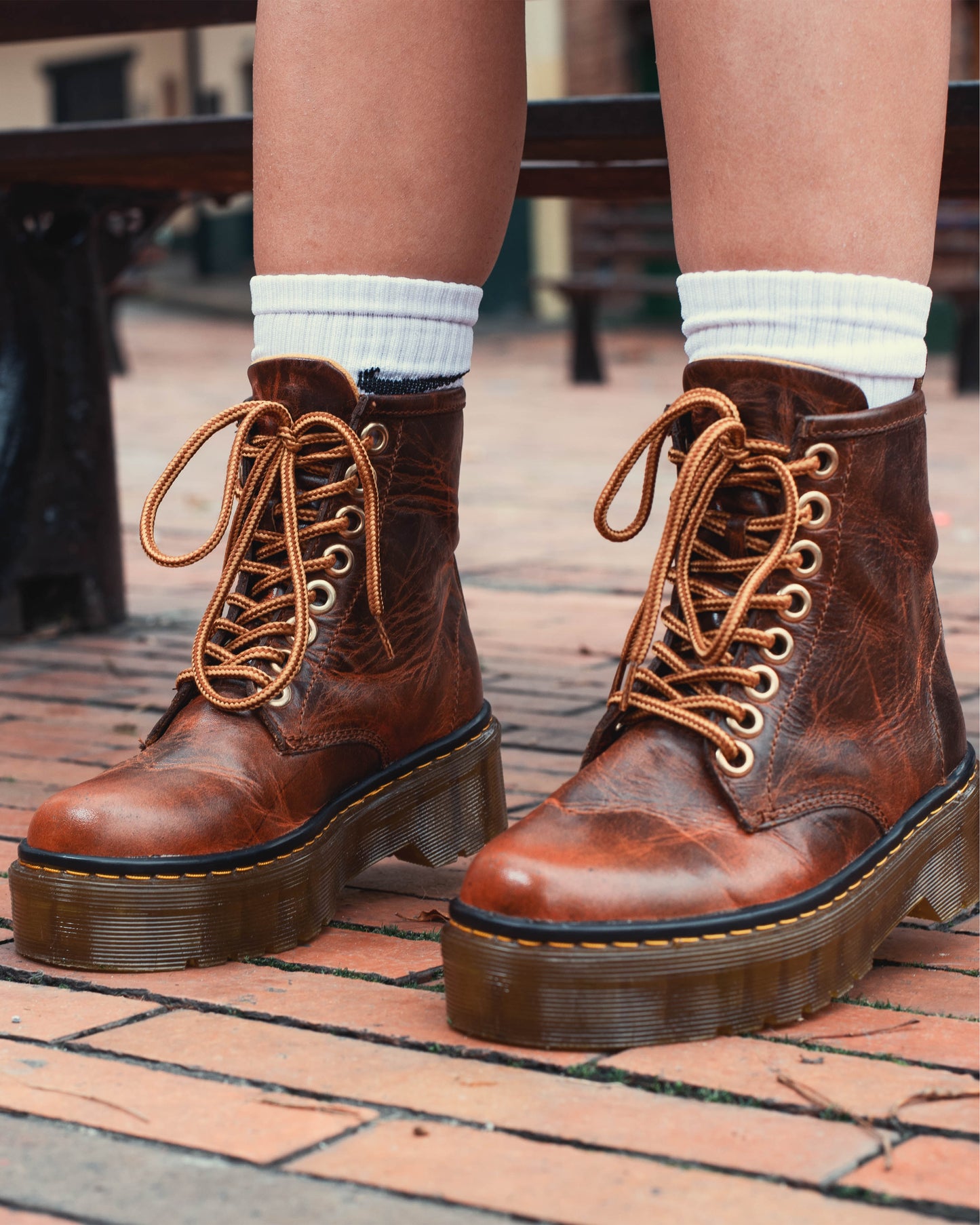 Rudimental Cuero Envejecido Brillante