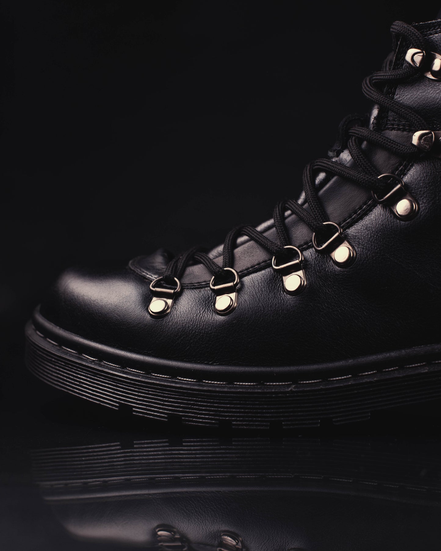 Hiker Negro Brillante