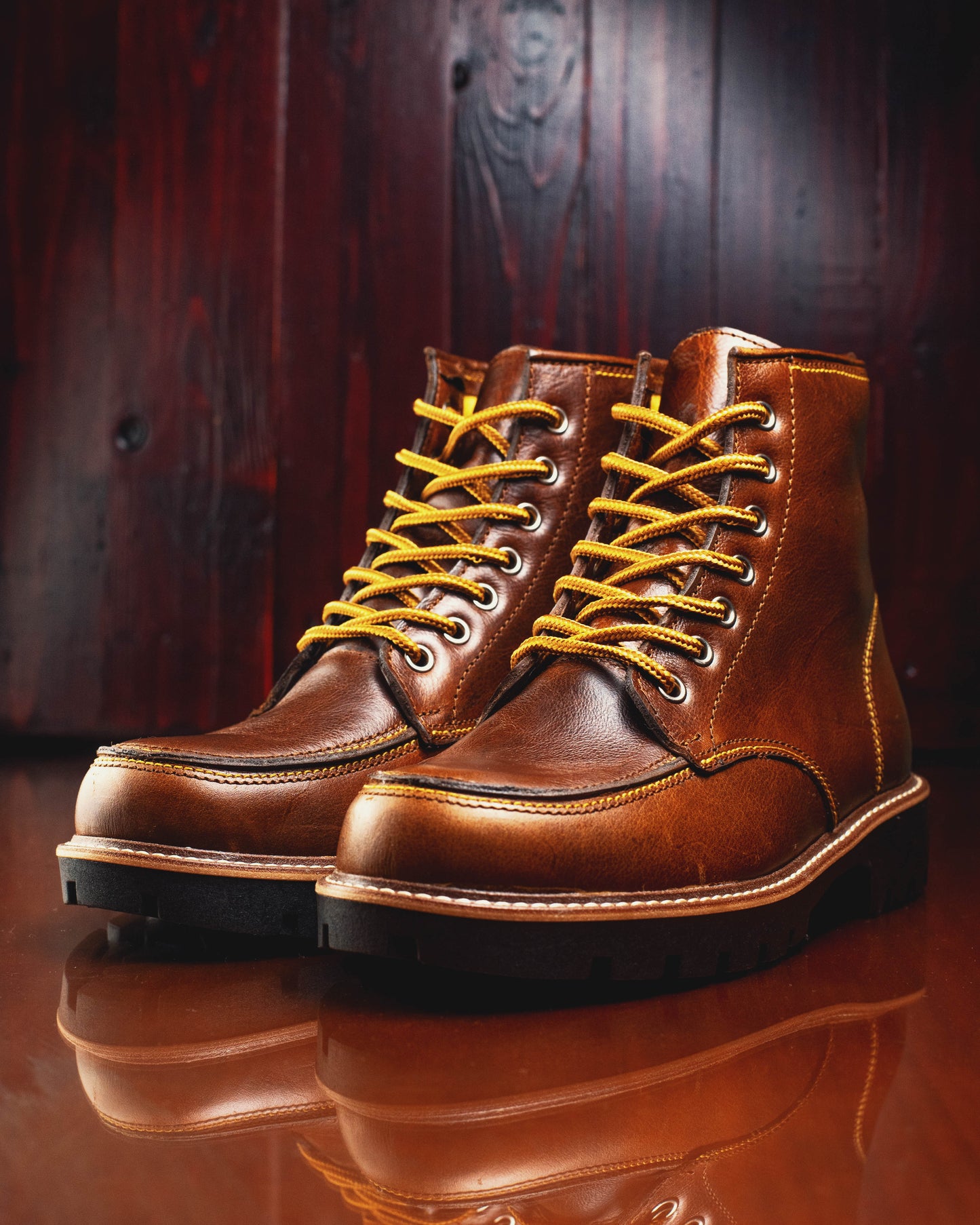 Moc Toe Envejecido Brillante